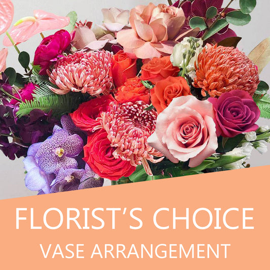 Florist’s Choice vase arrangement Muswellbrook NSW – colourful mixed flowers in glass vase